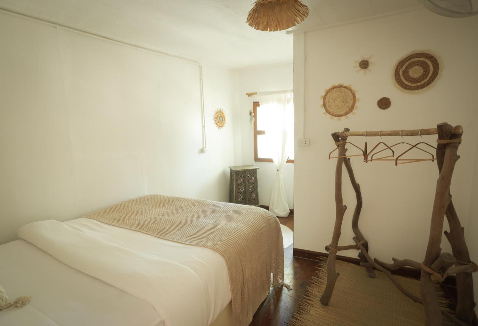 Sunflower Guesthouse And Animal Rescue - Koh Lipe Cameră foto